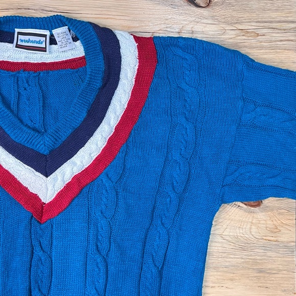 Vintage Weekends Cable Knit Preppy Collegiate Style V-neck Sweater - Picture 3 of 10